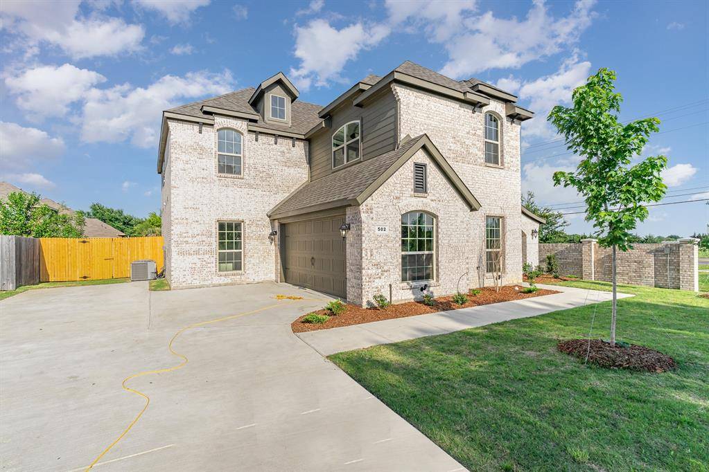 Midlothian, TX 76065,502 Clifton Court