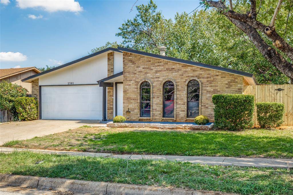 Arlington, TX 76016,2701 Treeview Drive