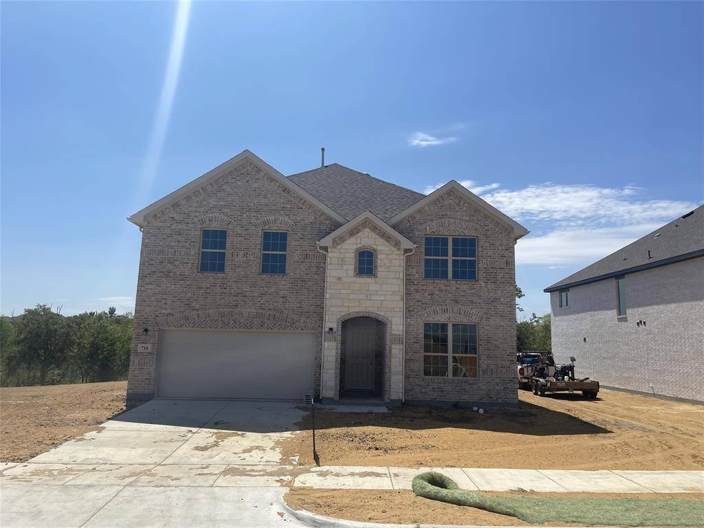 Arlington, TX 76002,716 Ranchvale Court