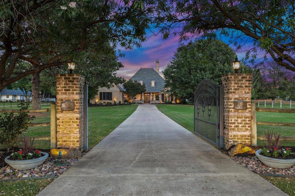 Southlake, TX 76092,1449 Sunshine Lane