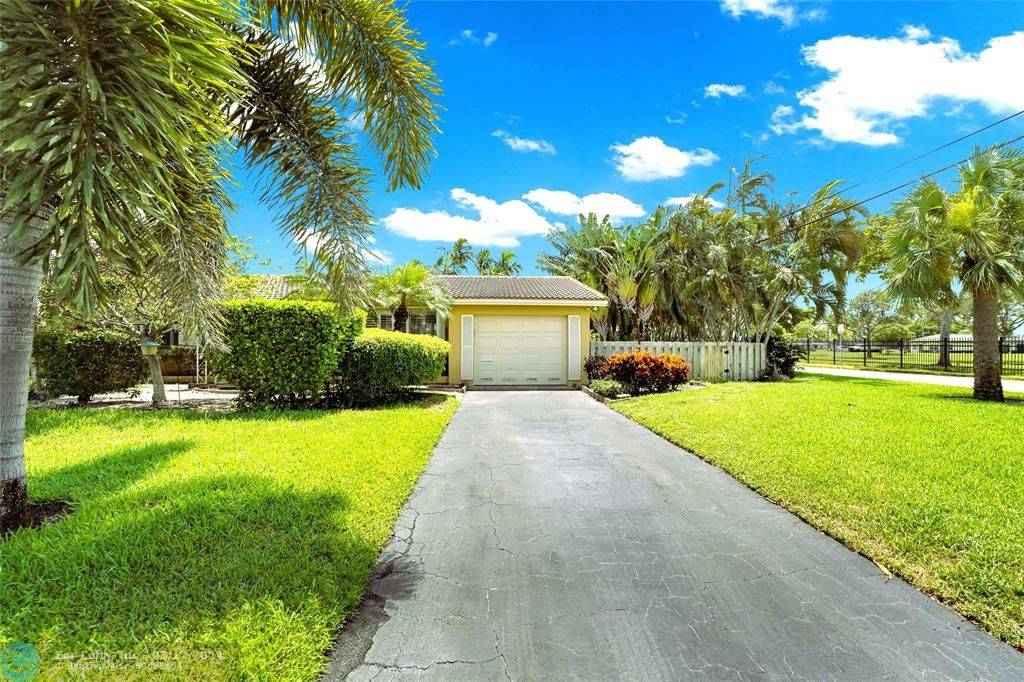 Pompano Beach, FL 33062,2500 SE 2nd Ct