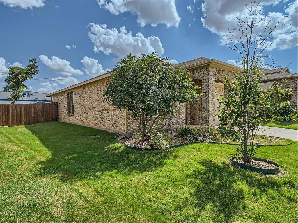 Saginaw, TX 76131,517 Terrace Court