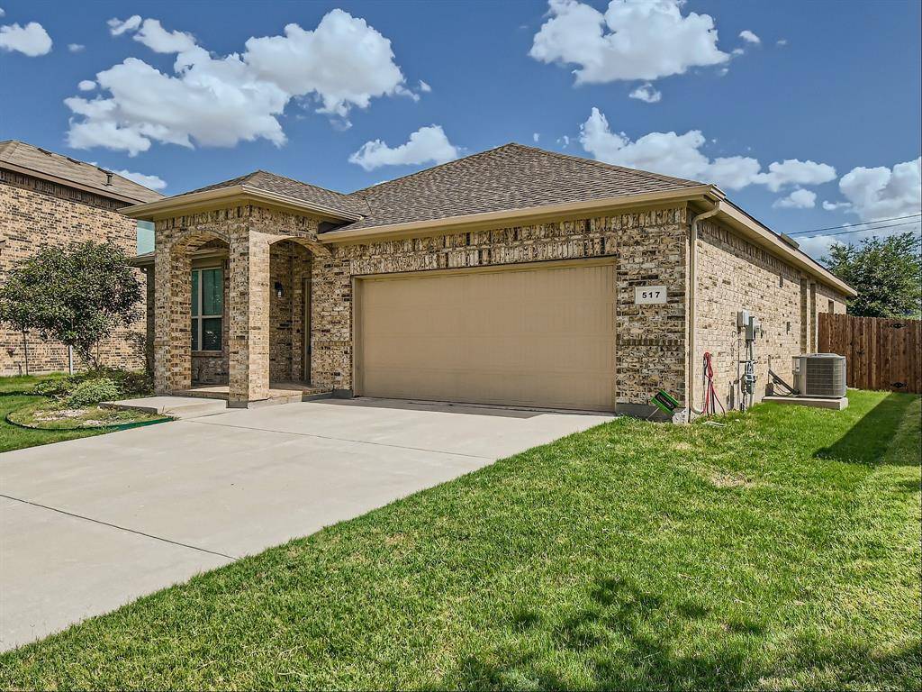 Saginaw, TX 76131,517 Terrace Court