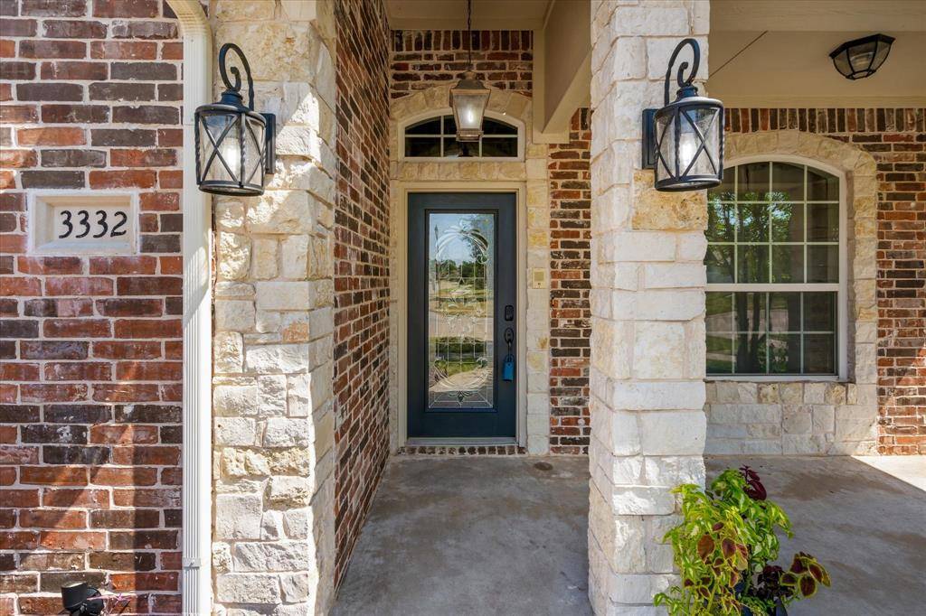 Granbury, TX 76049,3332 Fountain Way