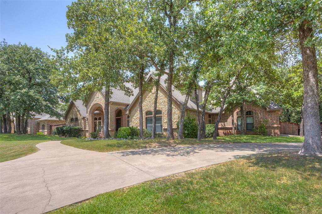 Burleson, TX 76028,120 Winding Oak Lane N