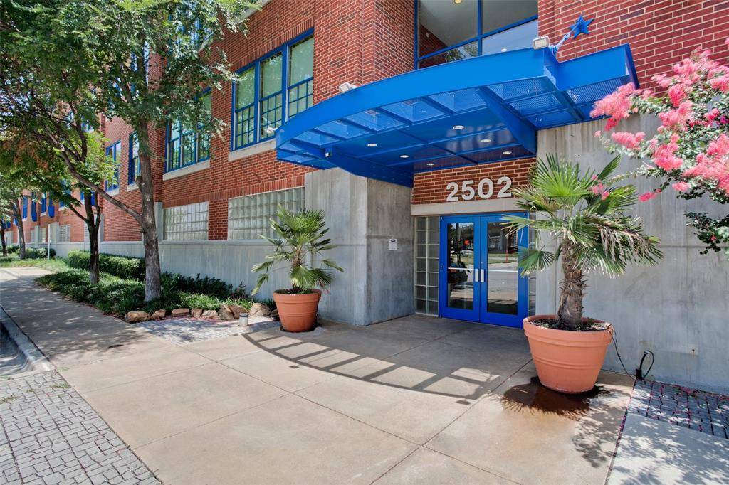 Dallas, TX 75204,2502 Live Oak Street #320