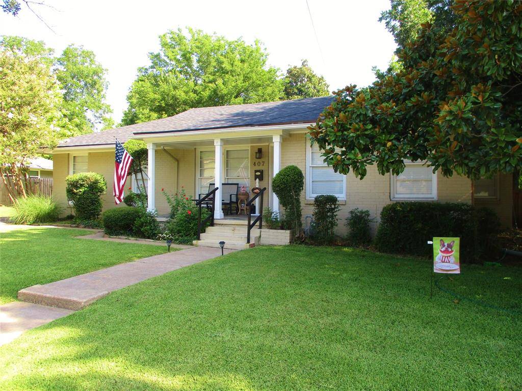 Bonham, TX 75418,407 E 9th Street