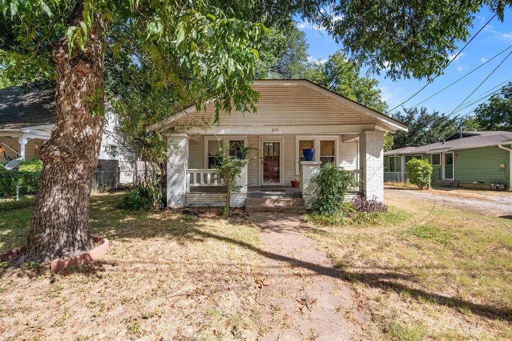 Cleburne, TX 76033,212 W Willingham Street