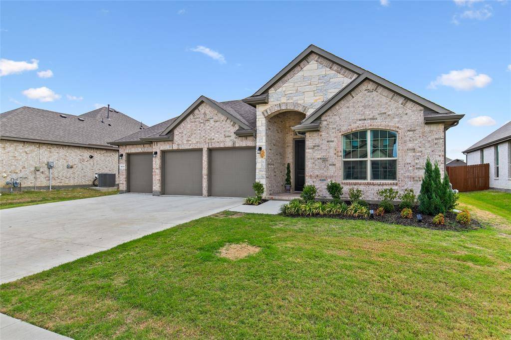 Grand Prairie, TX 76065,3631 Rolling Meadows Drive