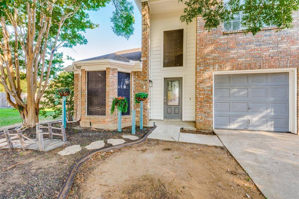 Lake Dallas, TX 75065,323 Georgian Oak Court