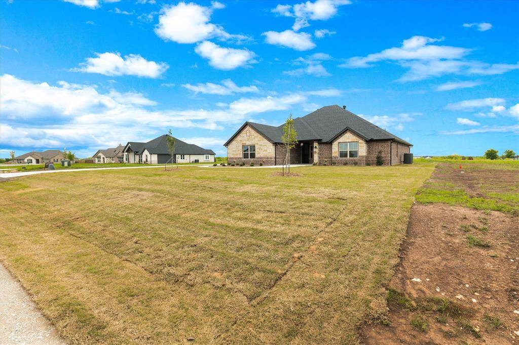 Rio Vista, TX 76093,317 Olde Knoll Place