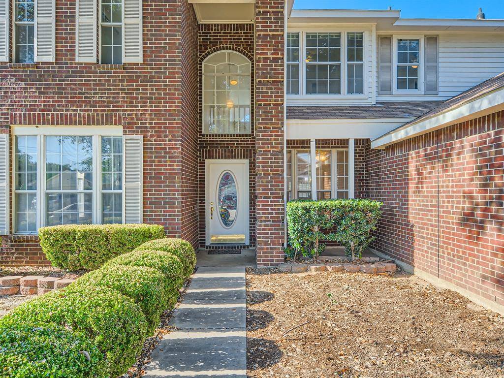 Arlington, TX 76017,811 Blossomwood Drive