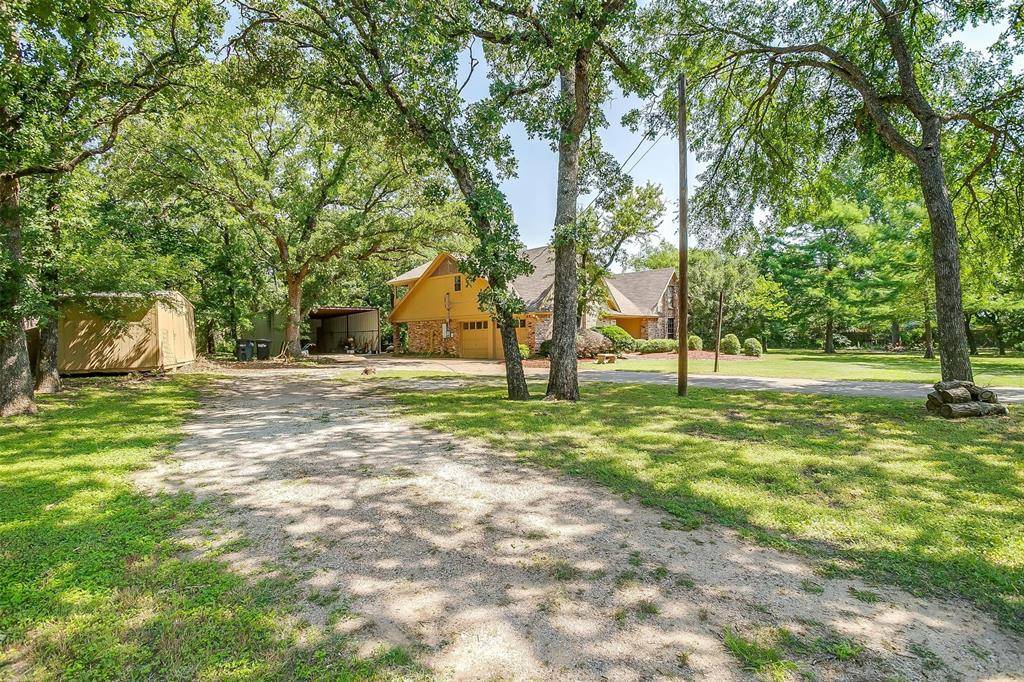 Burleson, TX 76028,208 Saddle Hills Road