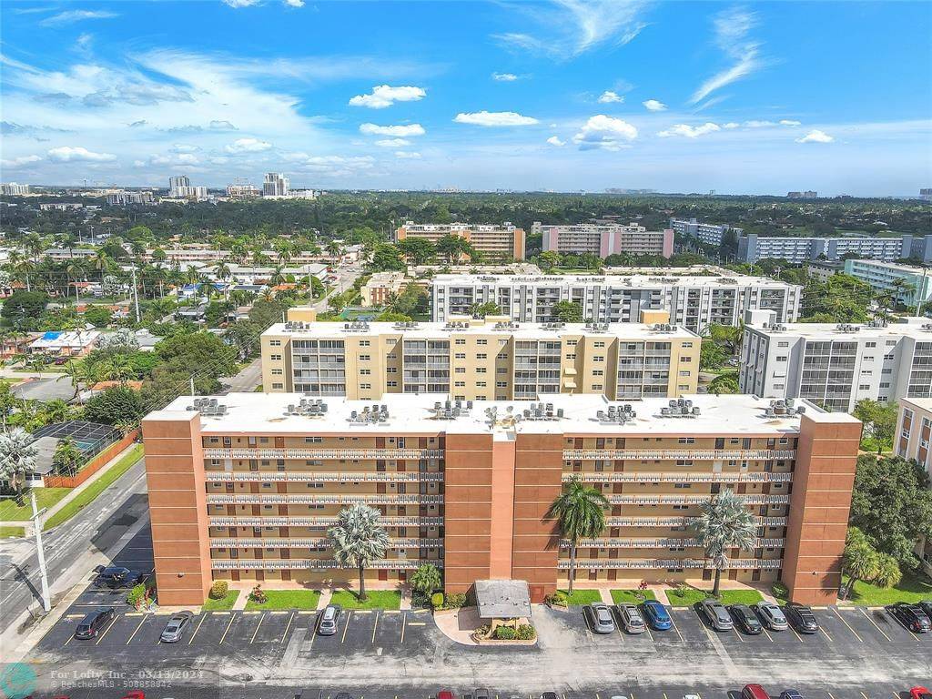 Hallandale Beach, FL 33009,610 NE 12th Ave  #506