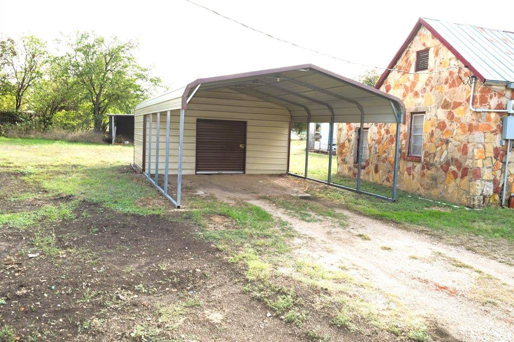 Coleman, TX 76834,1101 S Concho