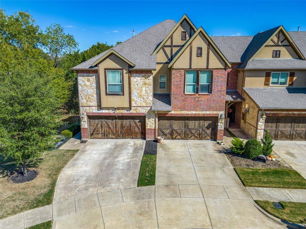 Euless, TX 76039,1001 Brook Hollow Drive