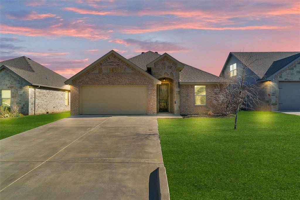 Granbury, TX 76049,3207 Windcrest Drive