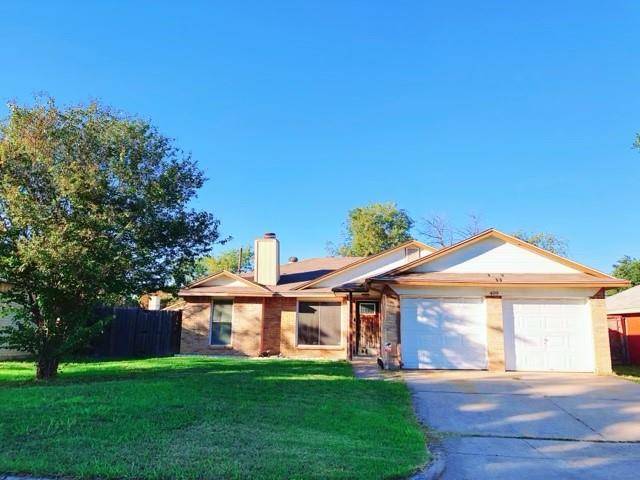 Arlington, TX 76002,409 Rifleman Trail