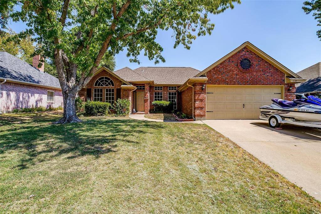 Burleson, TX 76028,736 Bryan Drive