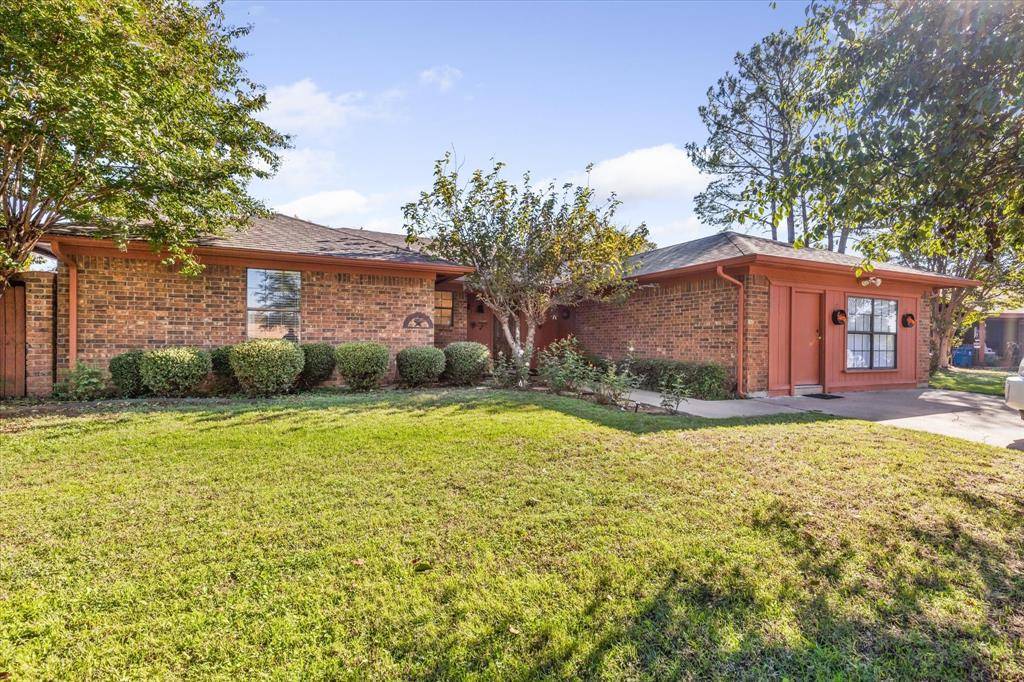 Keene, TX 76059,307 Mistletoe Lane