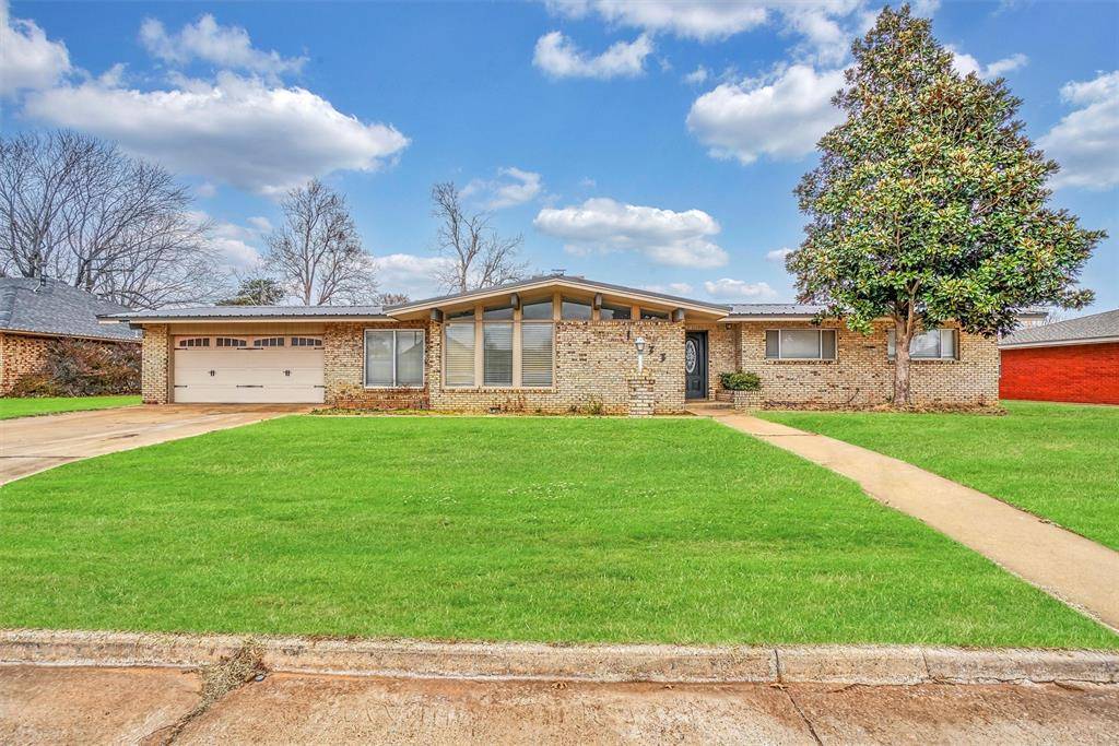 Weatherford, OK 73096,1433 Pine Avenue