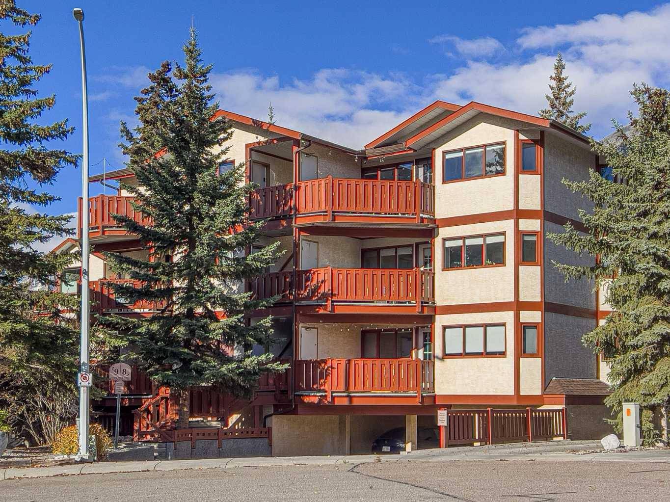 Canmore, AB T1W 1A2,8 Blackrock CRES #4