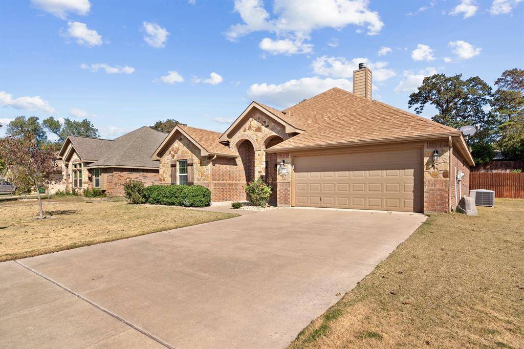 Stephenville, TX 76401,875 Mimosa Court