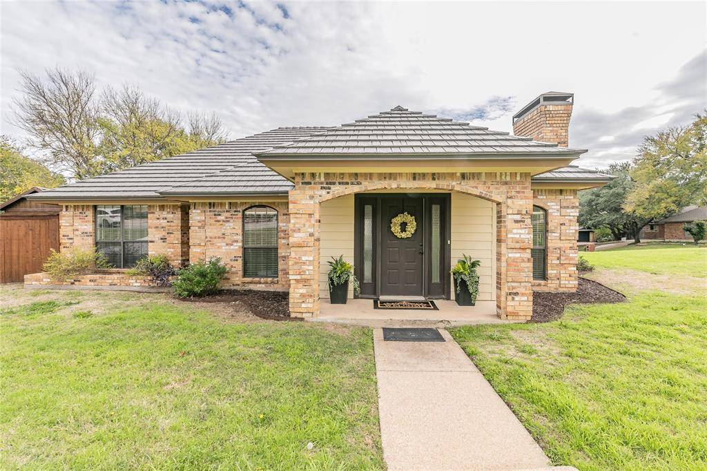 Fort Worth, TX 76179,8712 Lake Country Drive