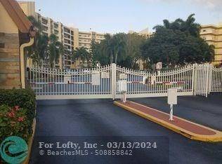 Lauderhill, FL 33319,3910 Inverrary Blvd  #803B