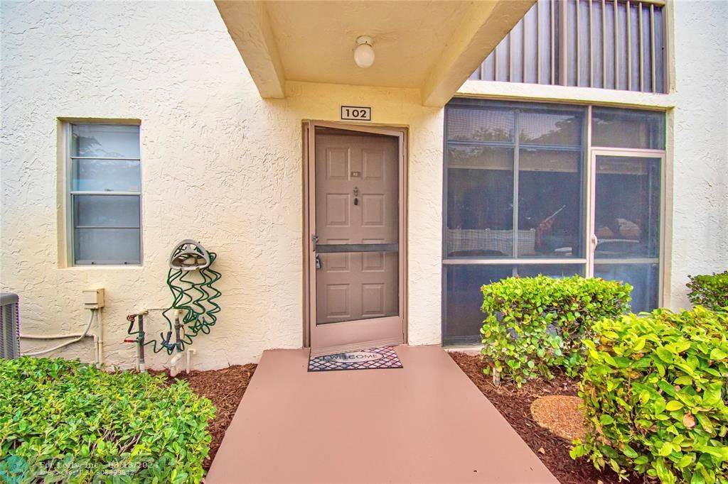 Delray Beach, FL 33446,14917 Wedgefield Dr  #102