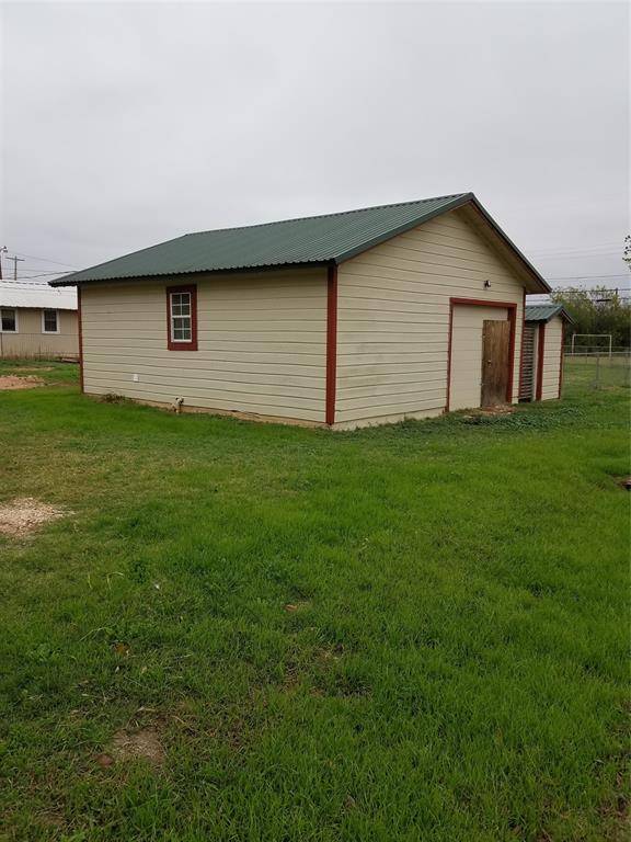 Merkel, TX 79536,823 Oak