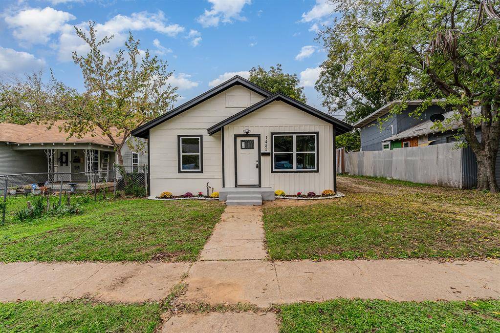 Fort Worth, TX 76104,1452 Elmwood Avenue