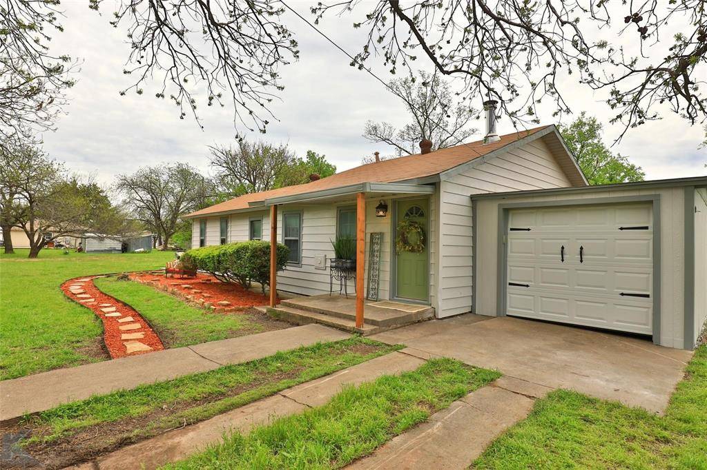 Tuscola, TX 79562,641 3rd Street