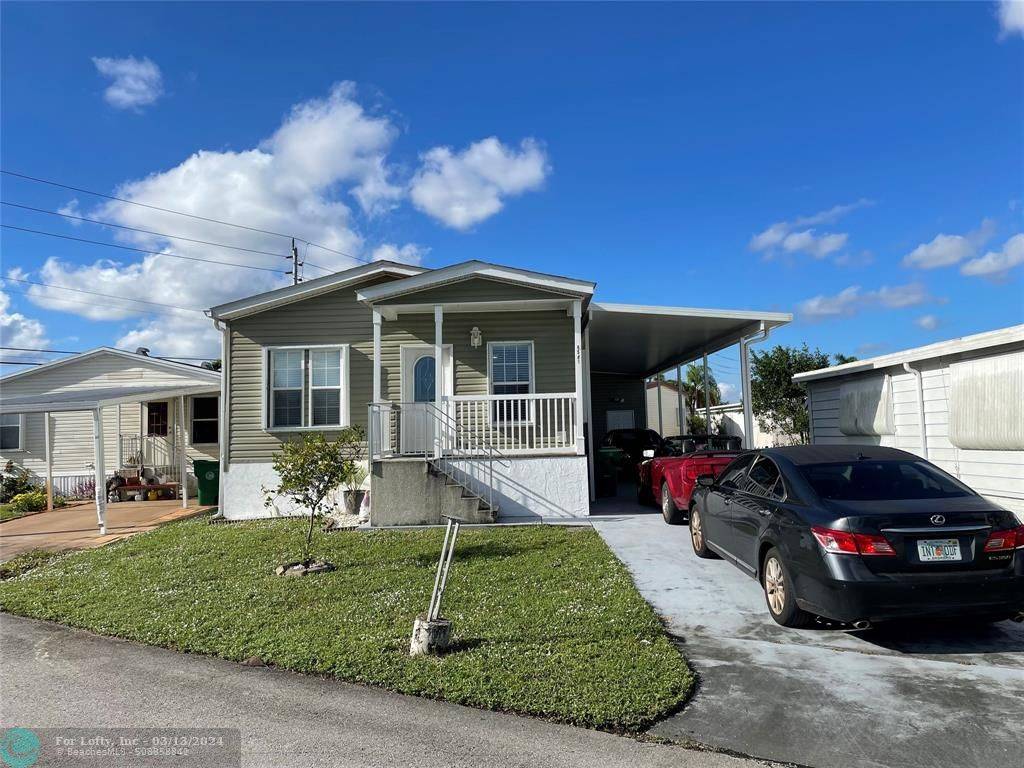 Davie, FL 33324,8581 SW 22nd Ct