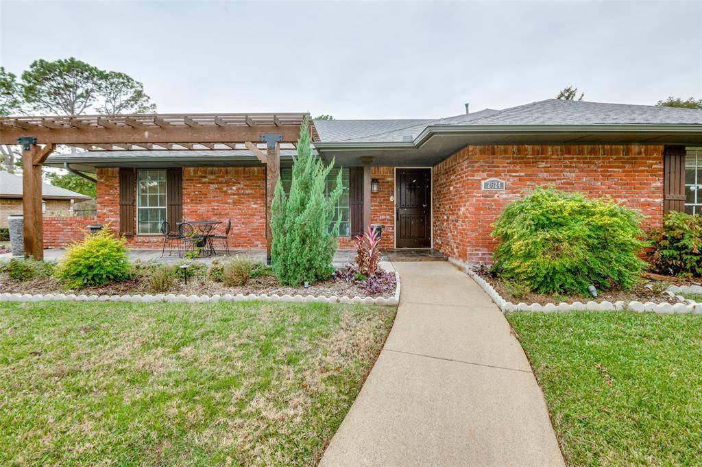 Irving, TX 75060,2624 Still Meadow Road