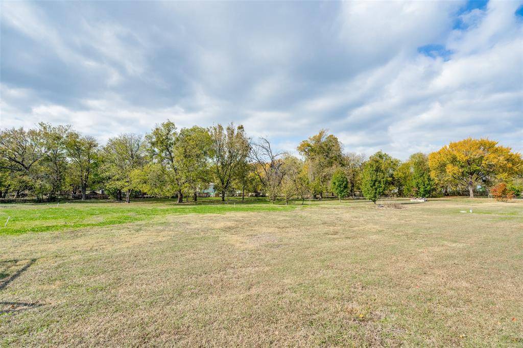 Lucas, TX 75002,831 Country Club Road