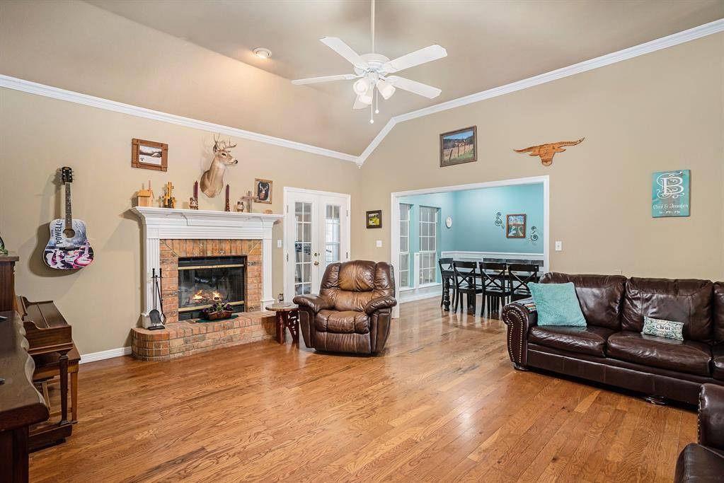 Cleburne, TX 76033,1800 Quail Hollow