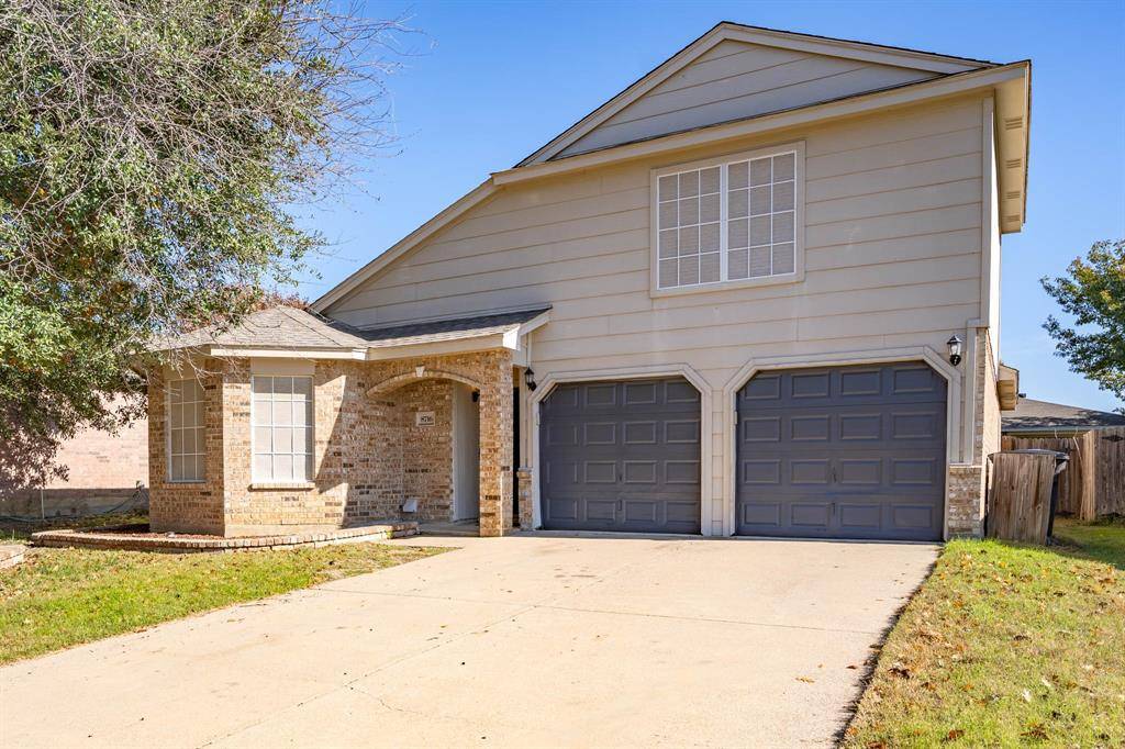 Fort Worth, TX 76244,8716 Eaglestone Way