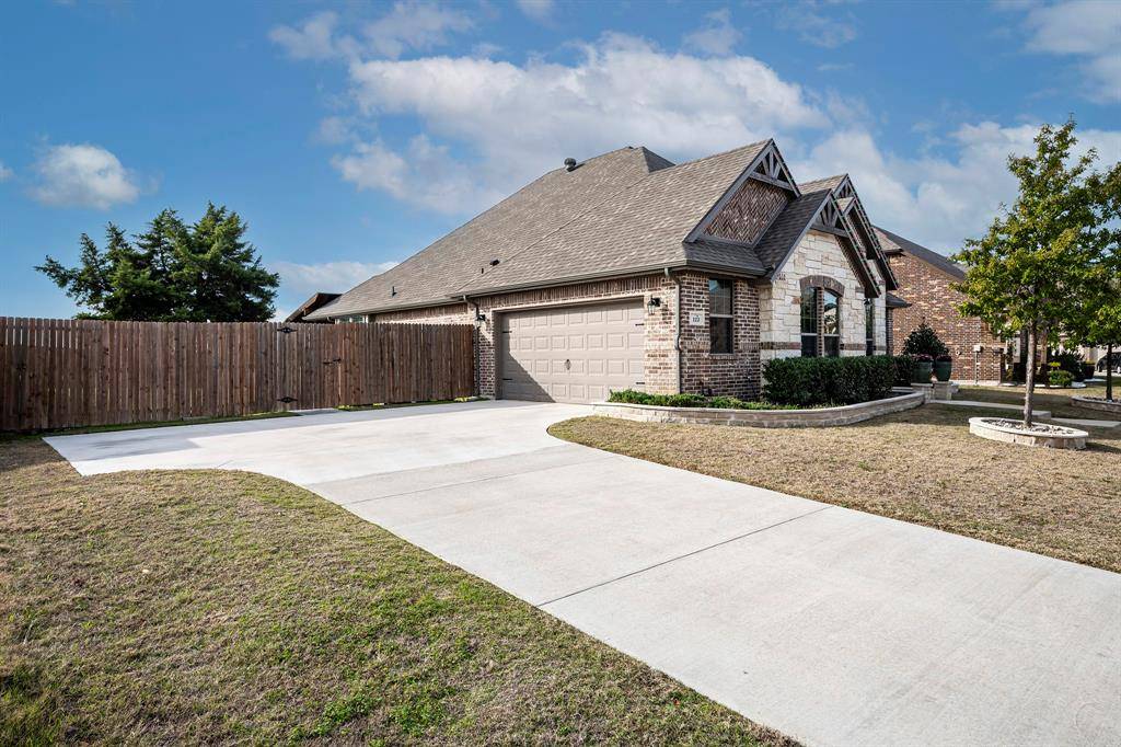 Red Oak, TX 75154,122 Laurel Oak Drive