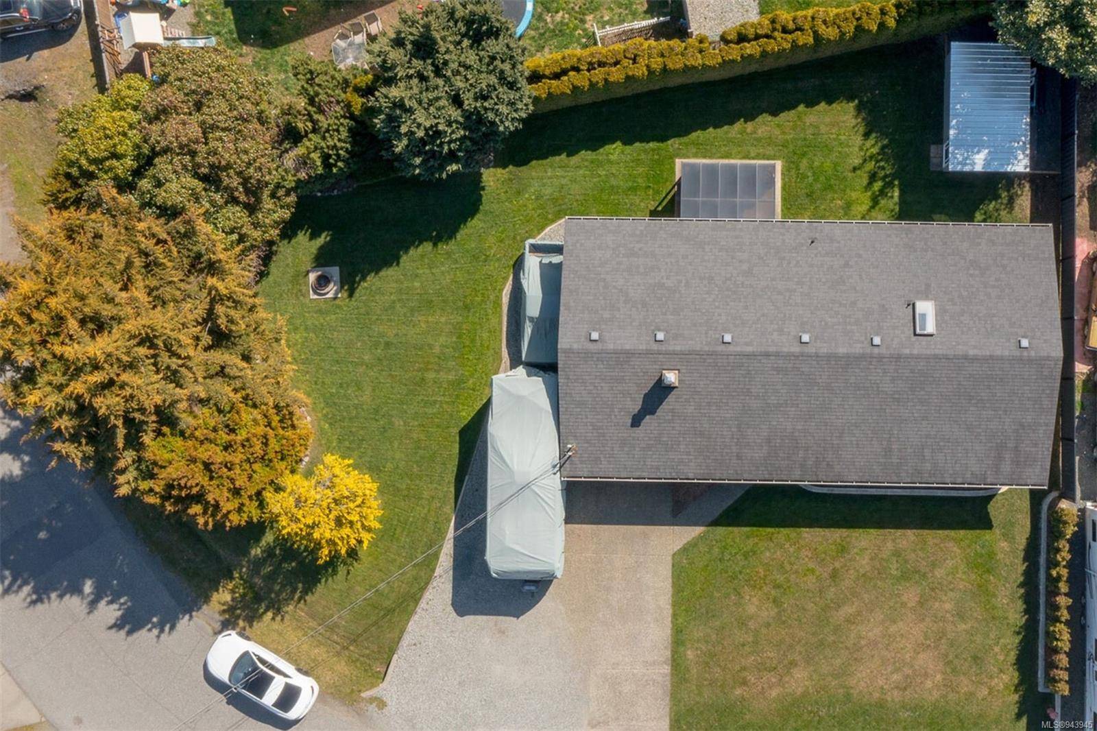 Langford, BC V9B 5B2,2830 Santana Dr