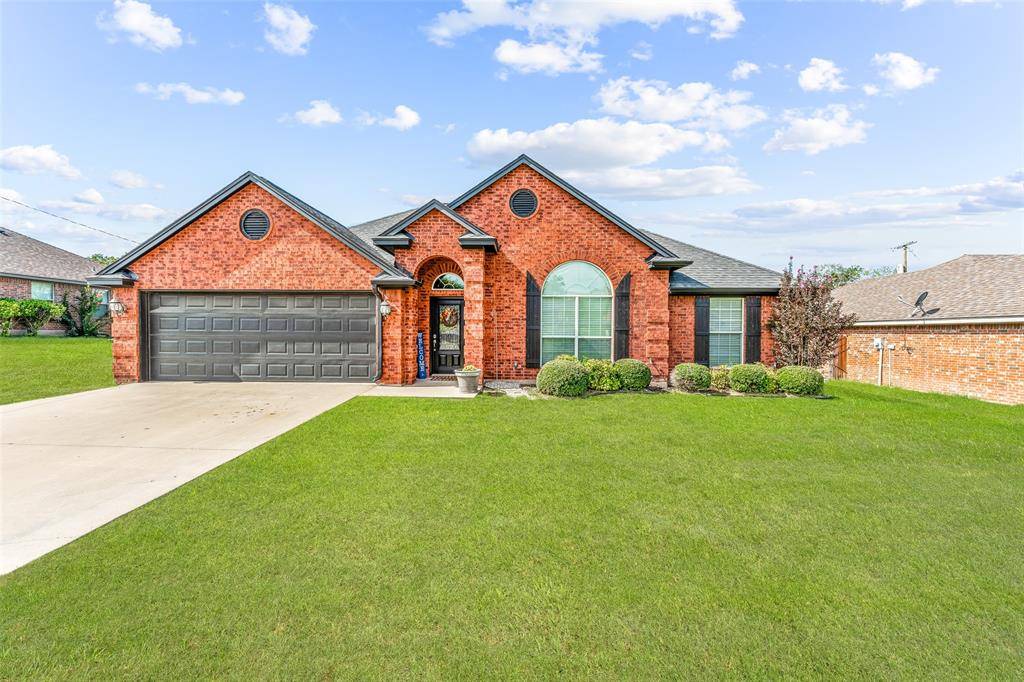 Stephenville, TX 76401,110 Spring Bouquet Street