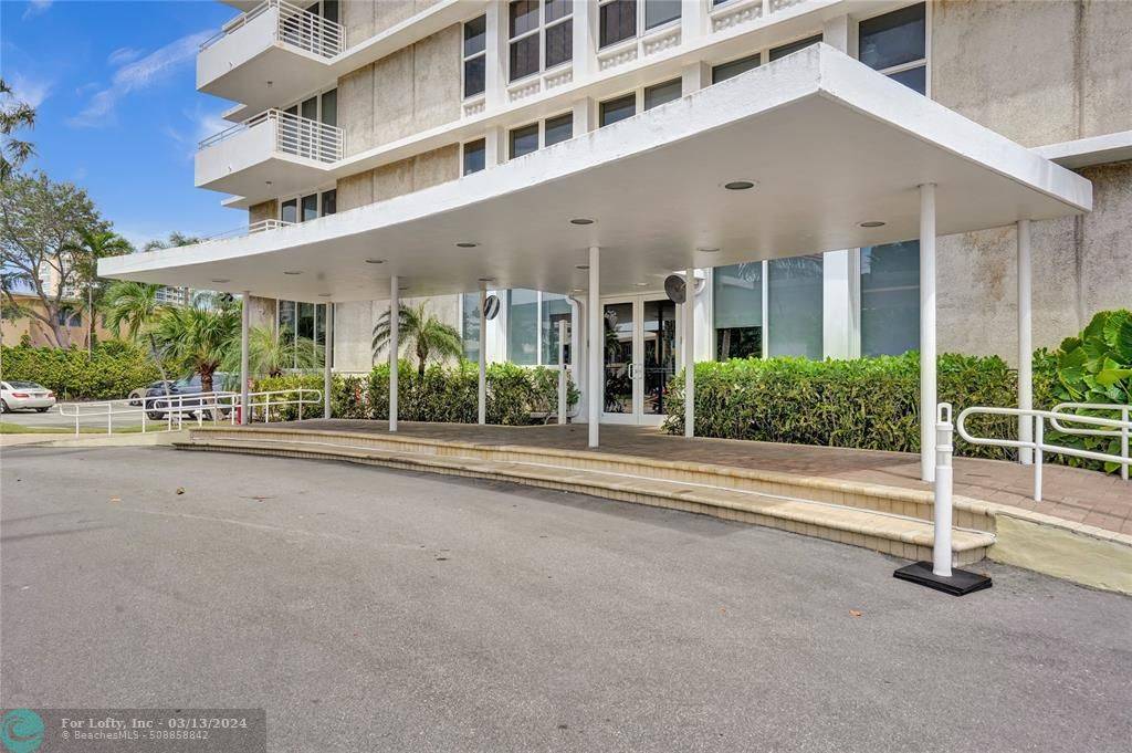 Fort Lauderdale, FL 33304,888 INTRACOASTAL DRIVE  #10F