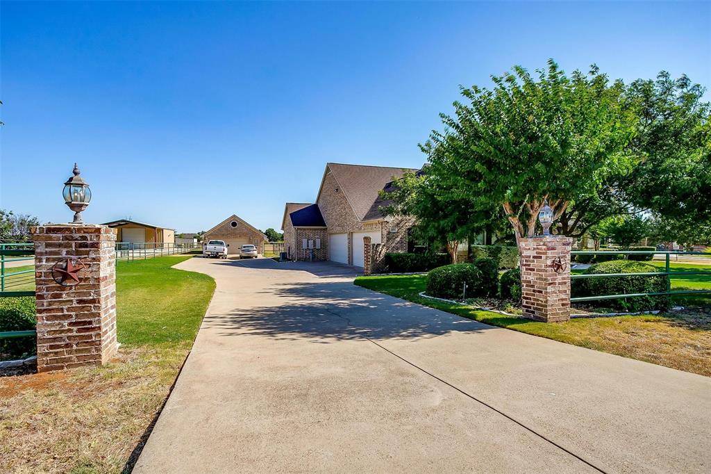 Crowley, TX 76036,1021 Blue Roan Lane