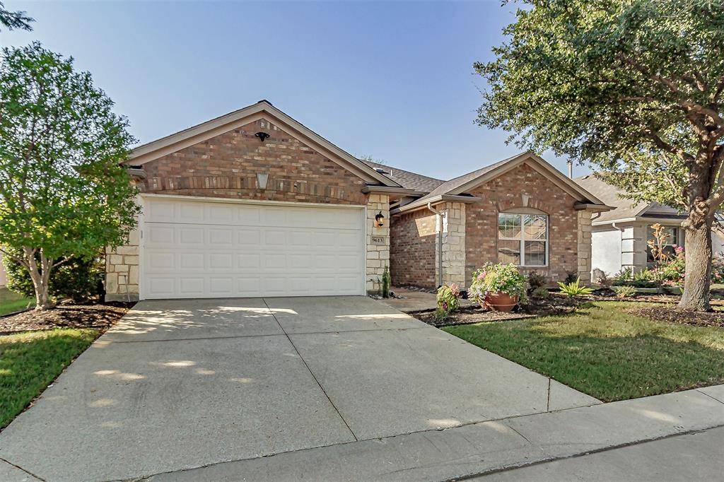 Denton, TX 76207,9613 Applewood Trail