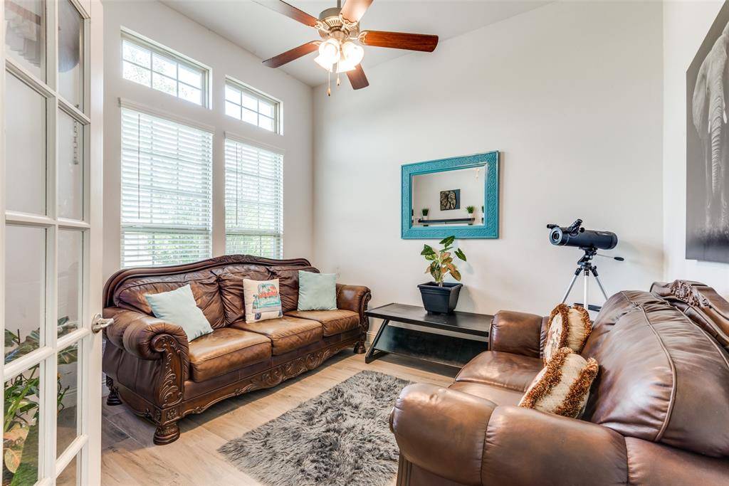 Little Elm, TX 76227,1528 Summit View Lane