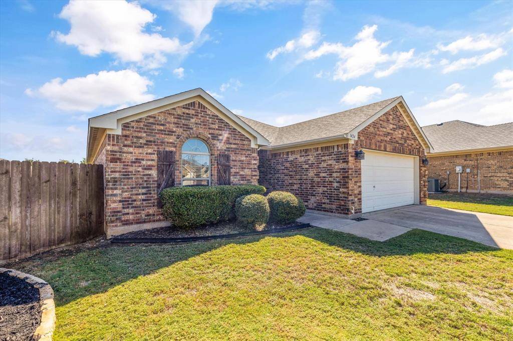 Burleson, TX 76028,1424 Brownford Drive