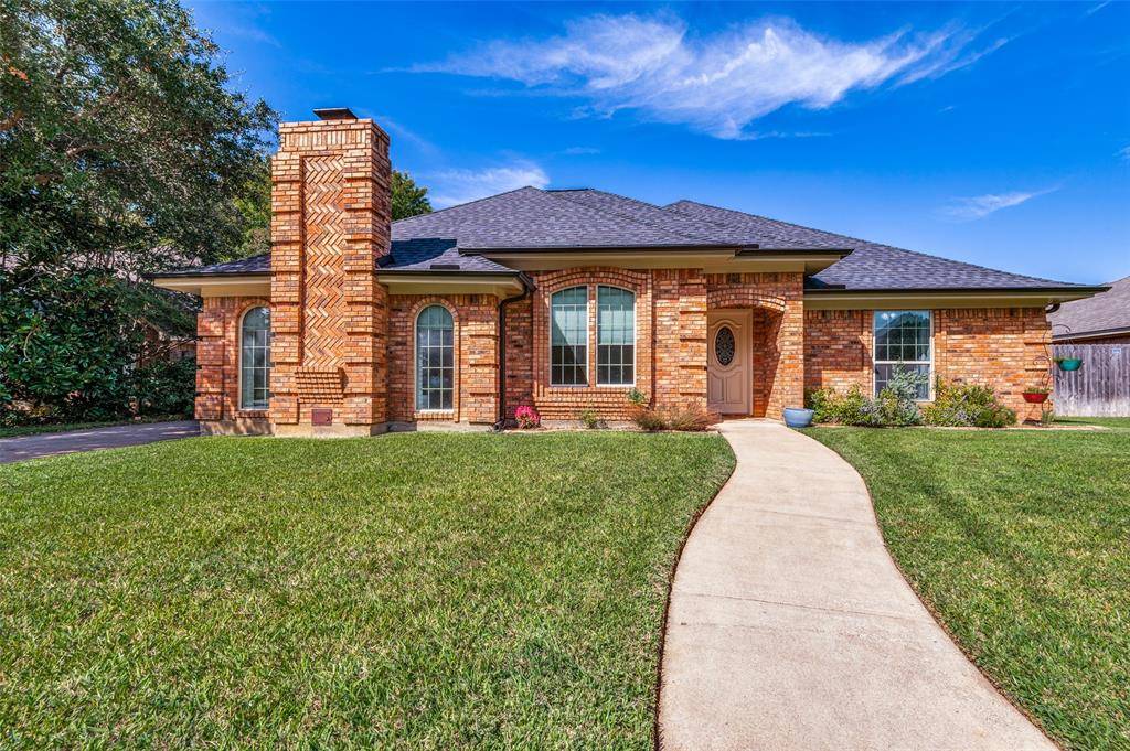 Bedford, TX 76021,3845 Edgewater Drive