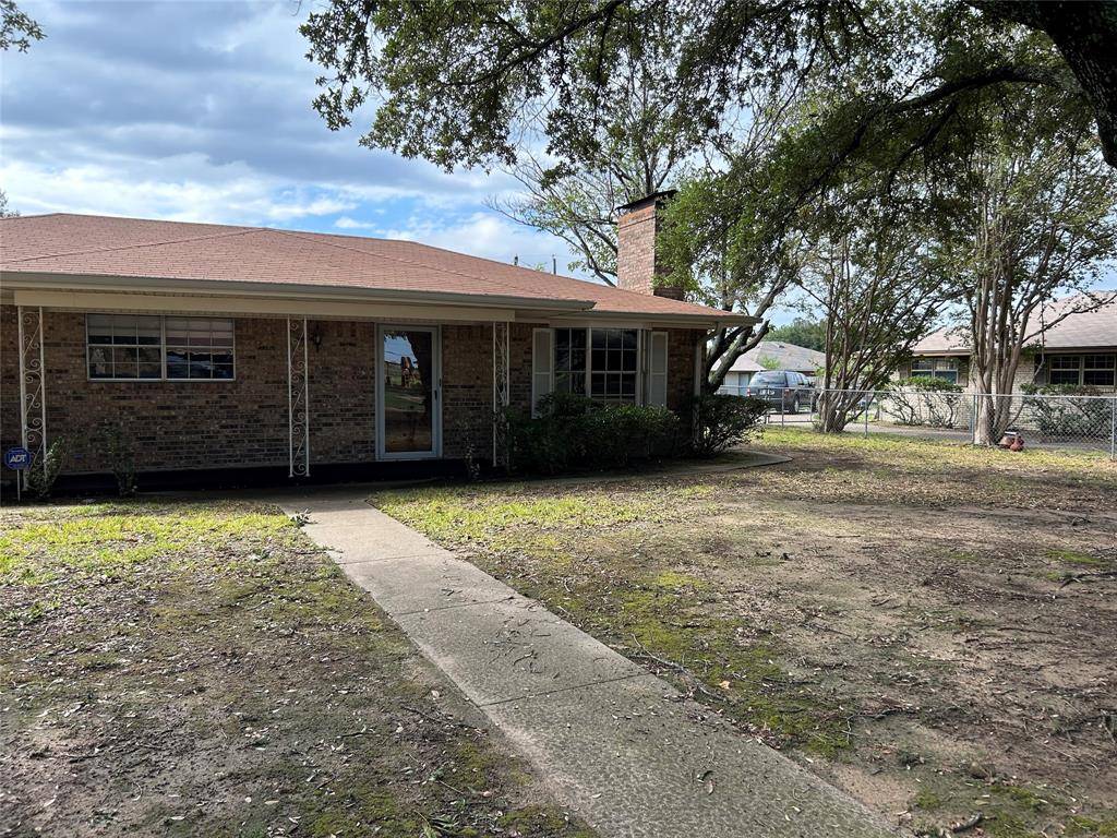 Mabank, TX 75147,201 W Jeter Street