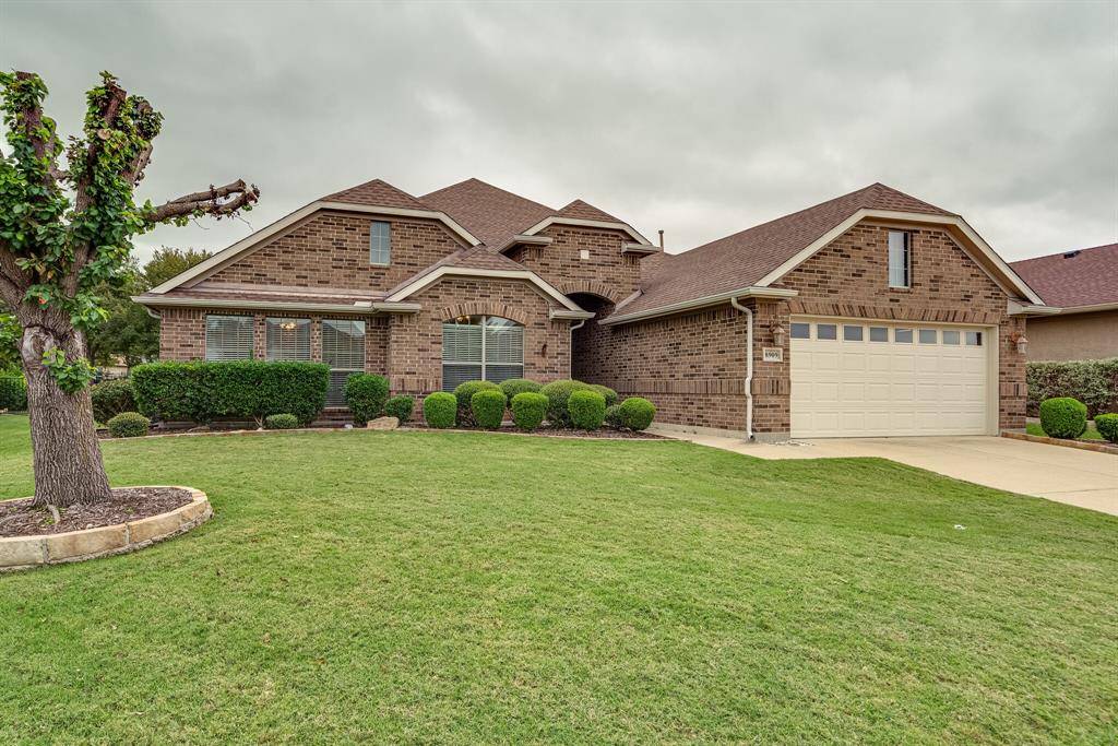 Denton, TX 76207,8909 Crestview Drive