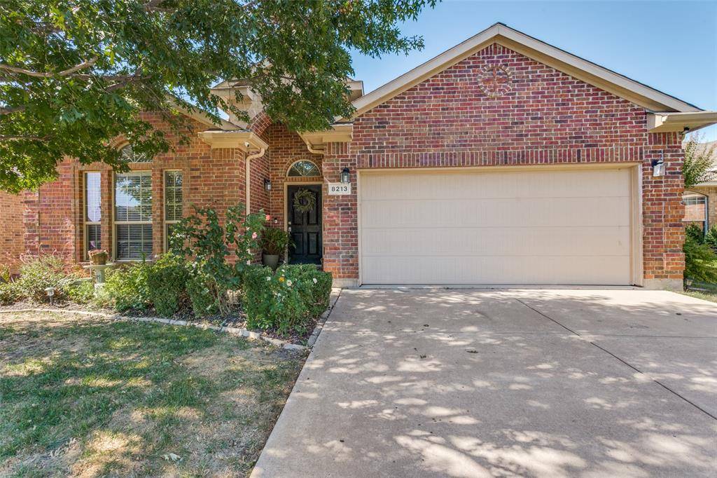 Fort Worth, TX 76179,8213 Deer Bluff Lane